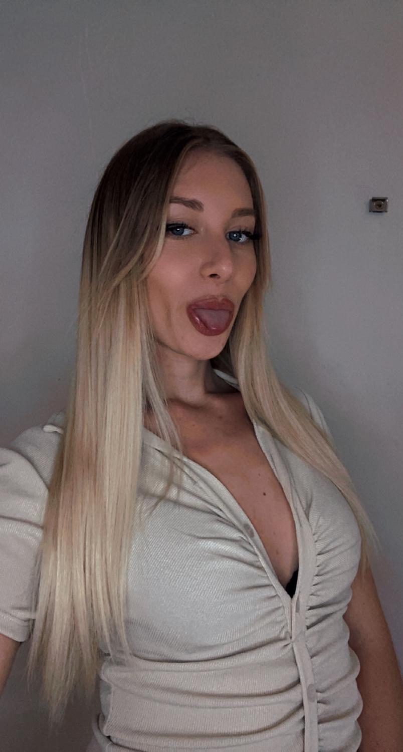 Babyblondieoff's media