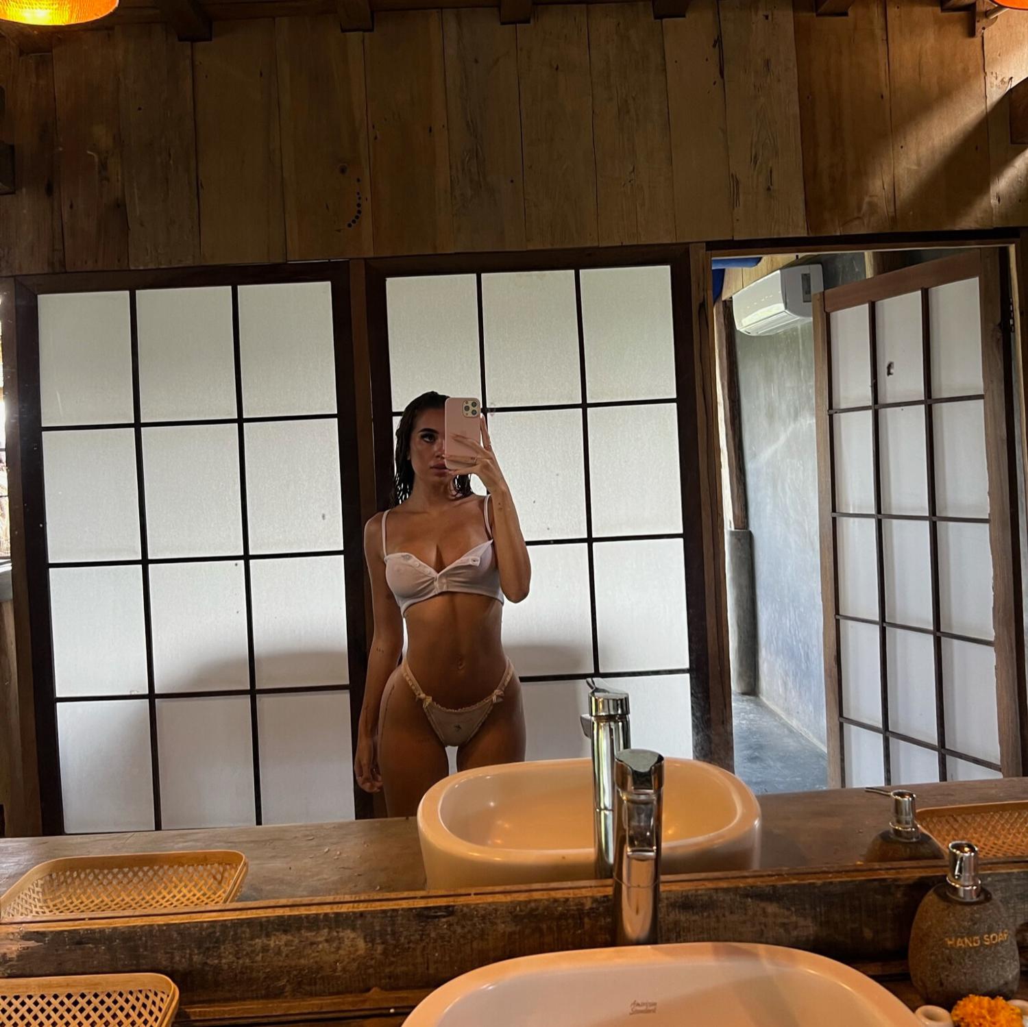 Baileyscarlett's media