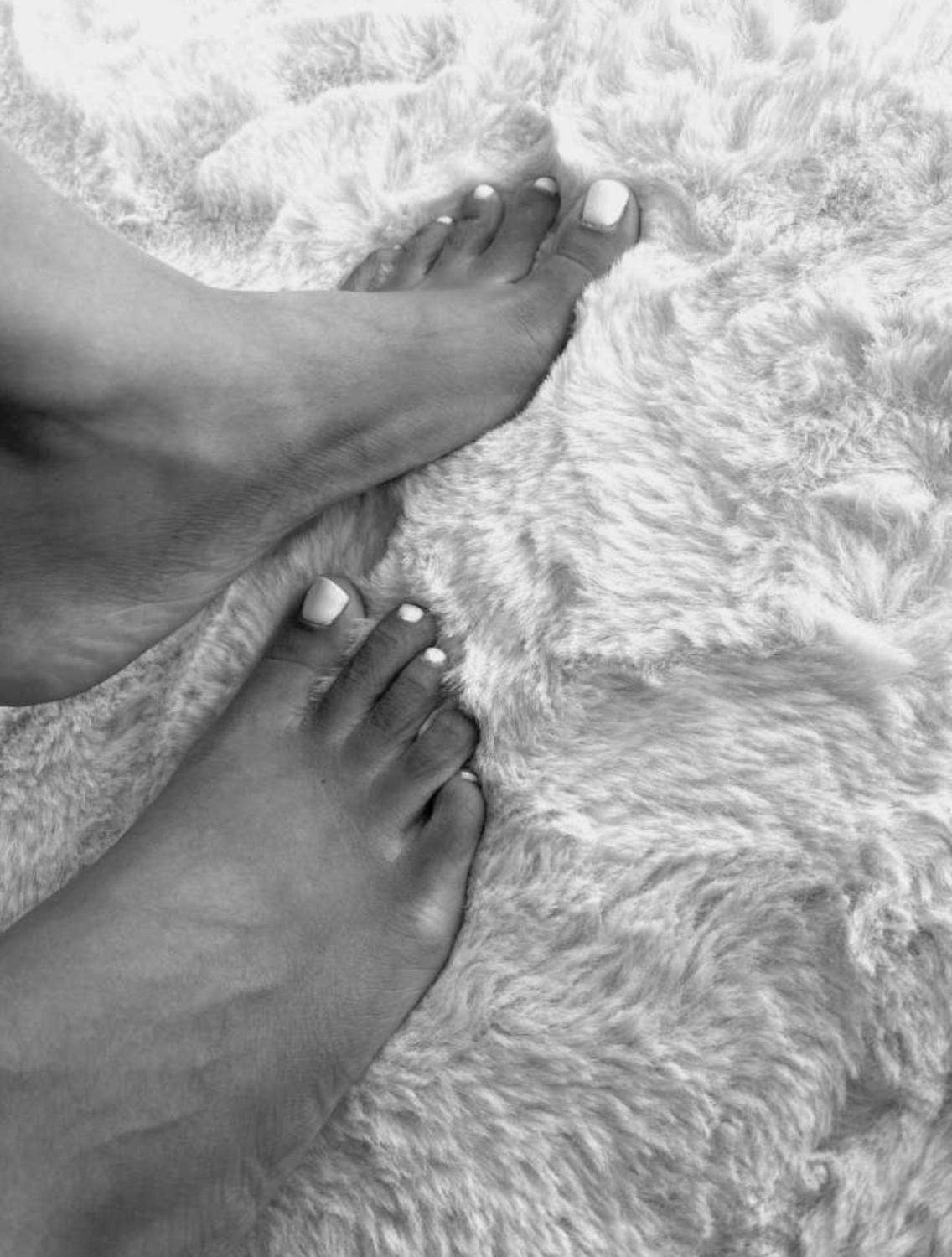 Barbiefeet-'s media