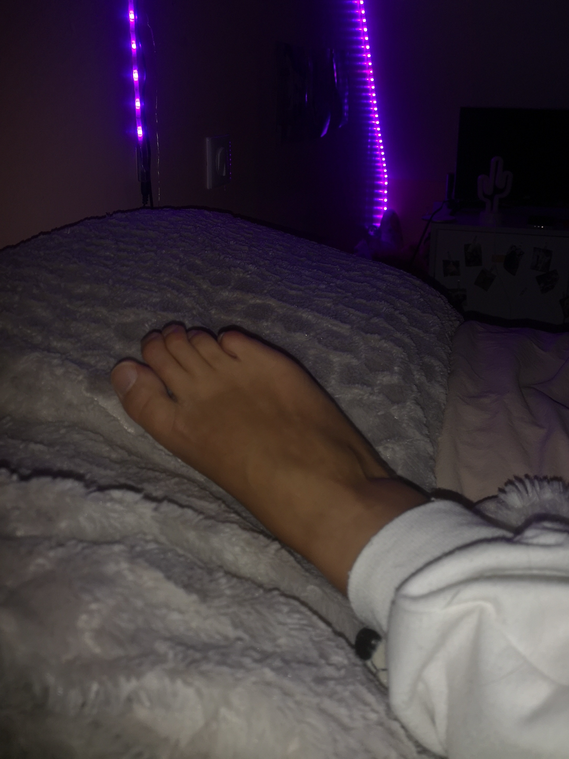 Barbiefeetlove's media