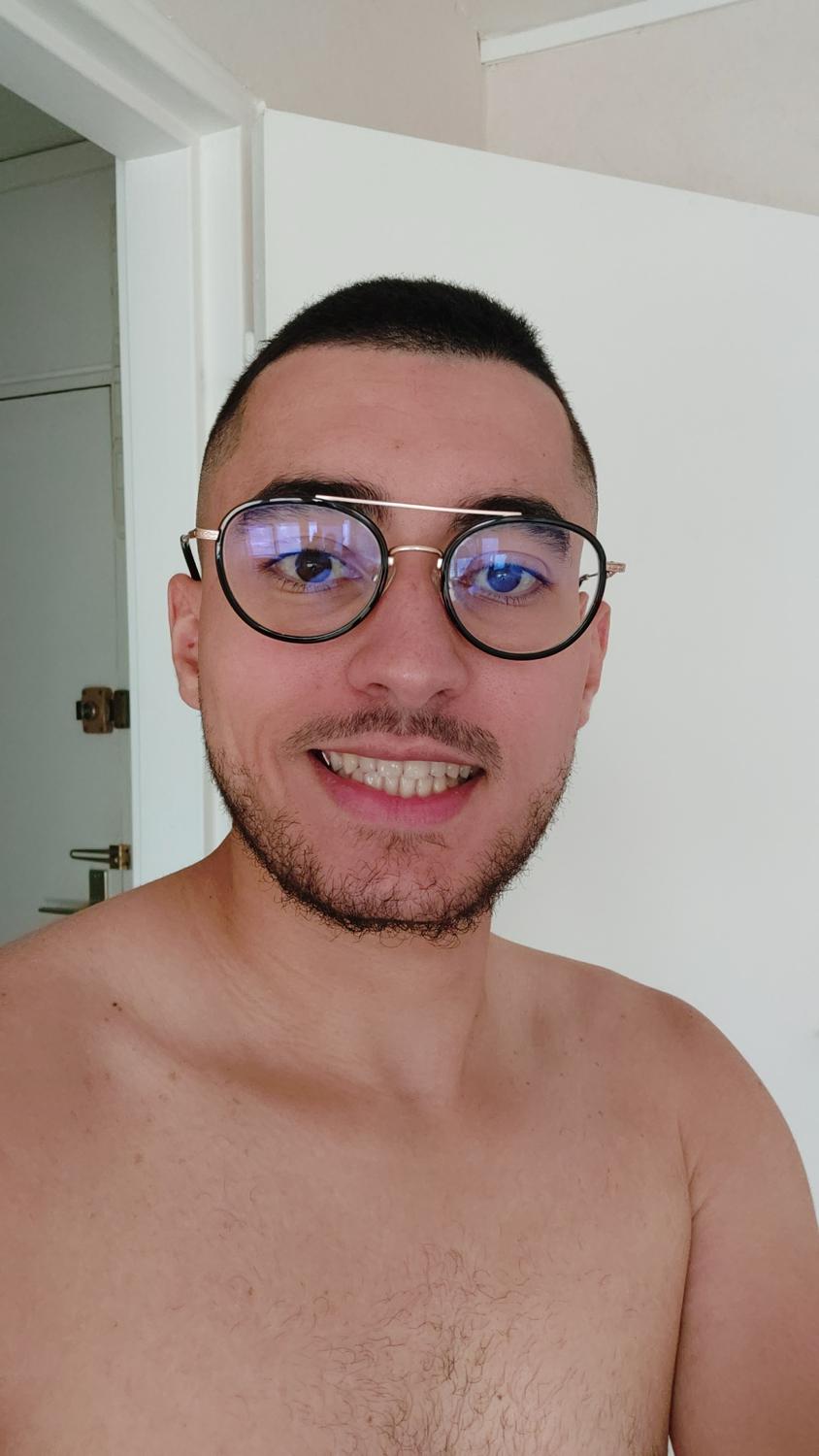 Bastossofficiel's media