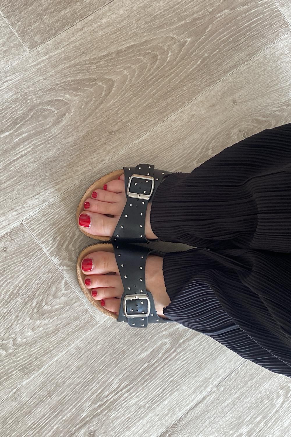 Beautifulfeet24_'s media