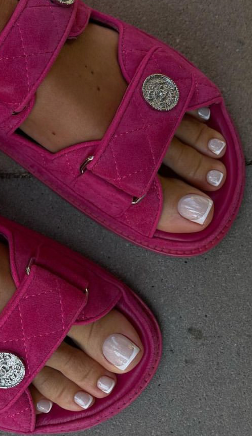 _beautyfeet_1's media