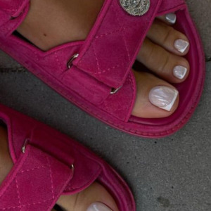 _beautyfeet_1's media
