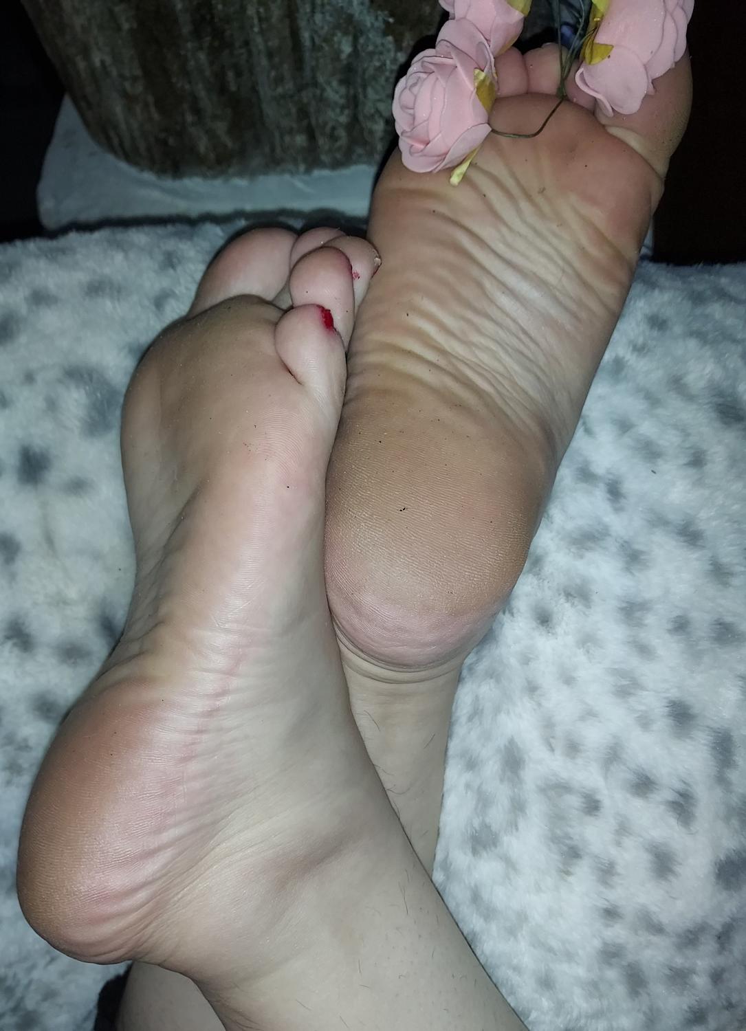 Beautyfootsgirls's media