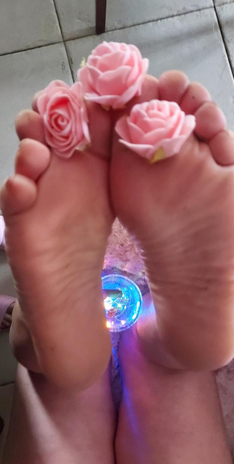 Beautyfootsgirls's media