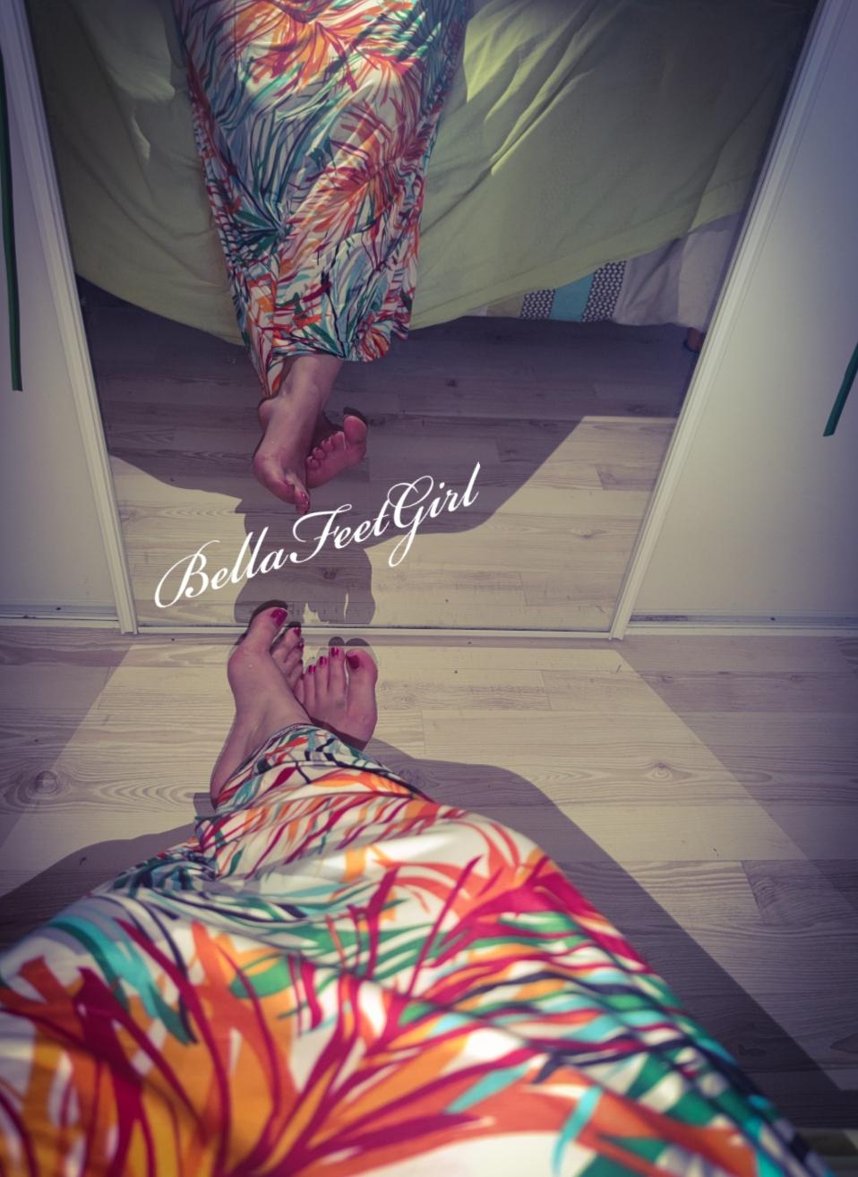 Bellafeetgirl's media