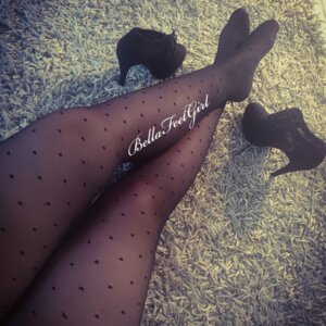 Bellafeetgirl's media