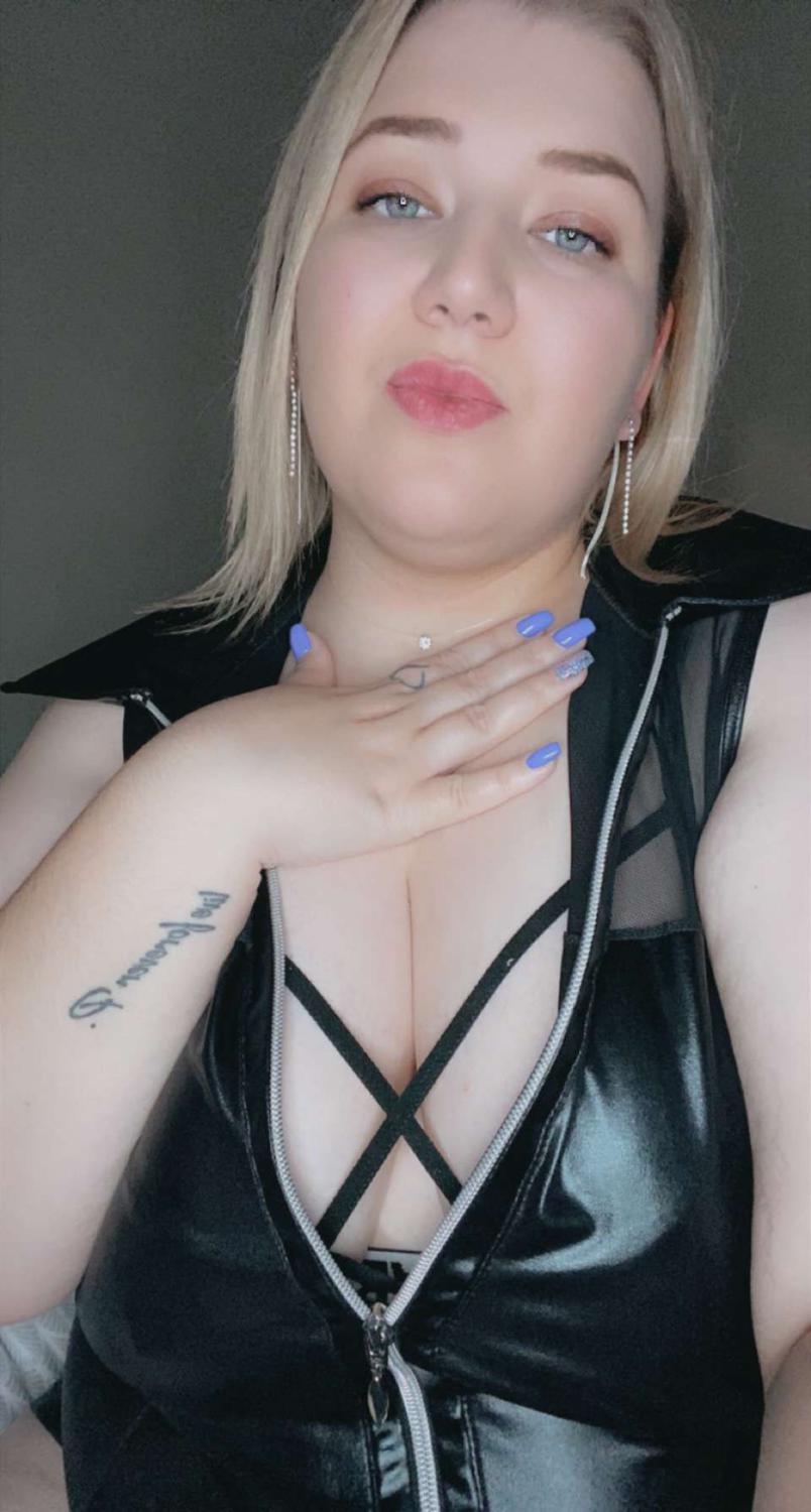 Bettyboobs_bbw's media