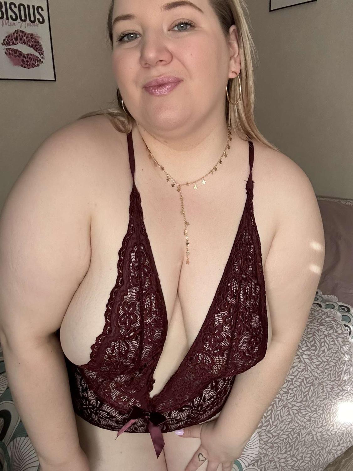 Bettyboobs_bbw's media