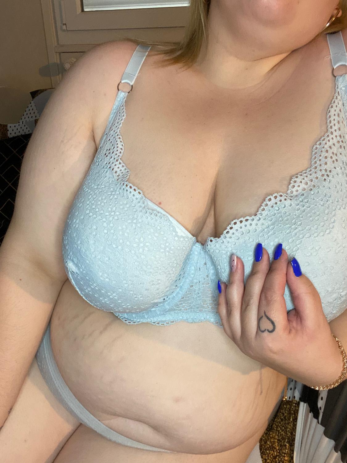 Bettyboobs_bbw's media