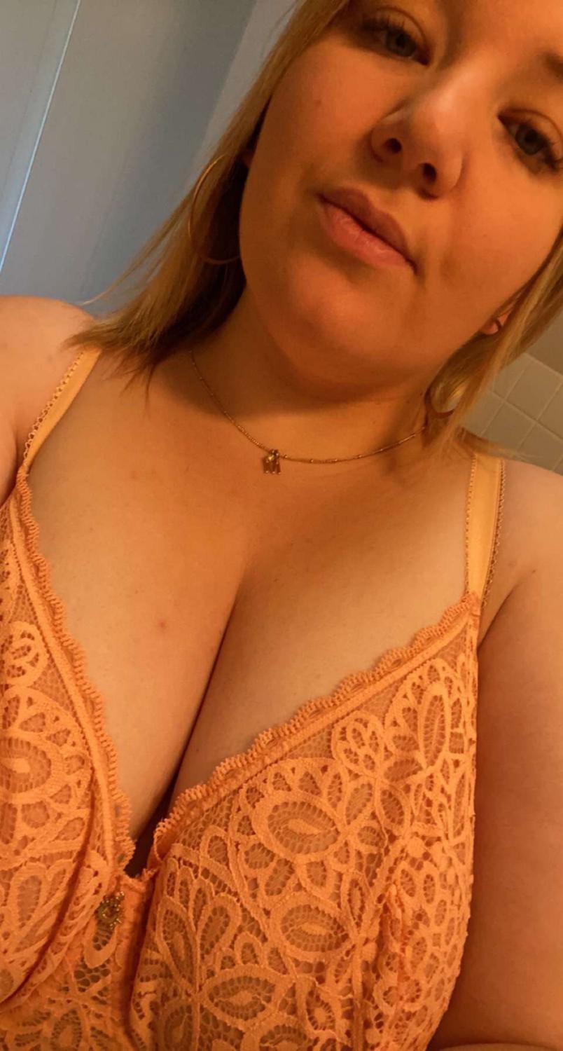 Bettyboobs_bbw's media