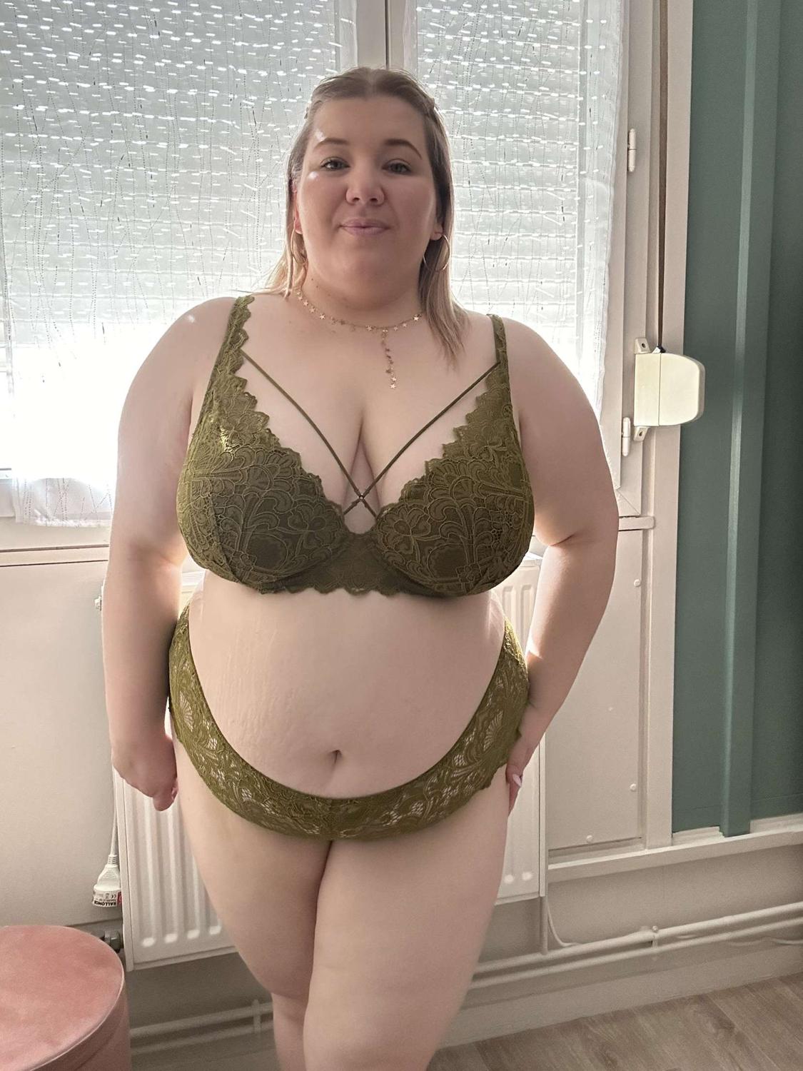 Bettyboobs_bbw's media