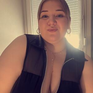 Bettyboobs_bbw's media