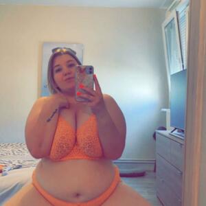 Bettyboobs_bbw's media
