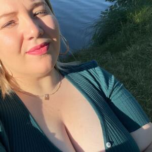 Bettyboobs_bbw's media