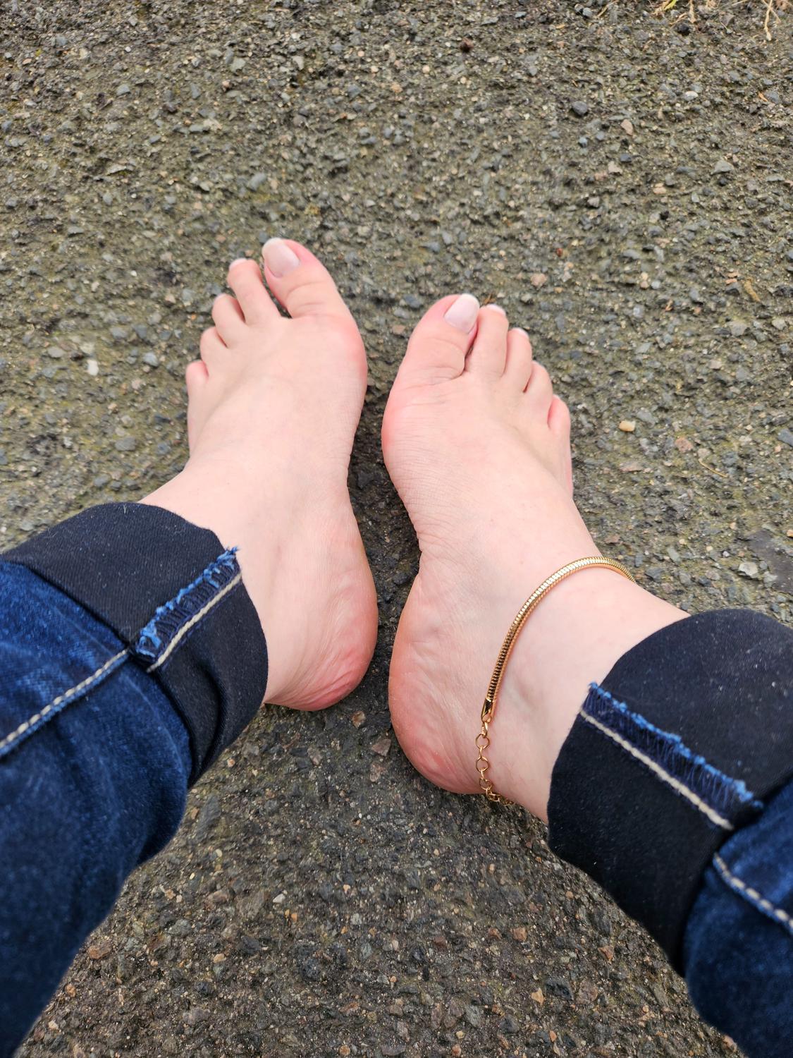 Bettyssweetfeet's media
