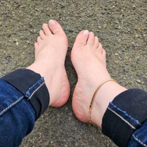 Bettyssweetfeet's media