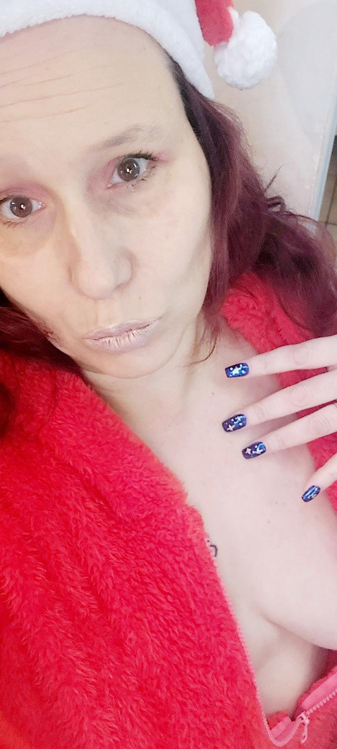 Betylove45's media