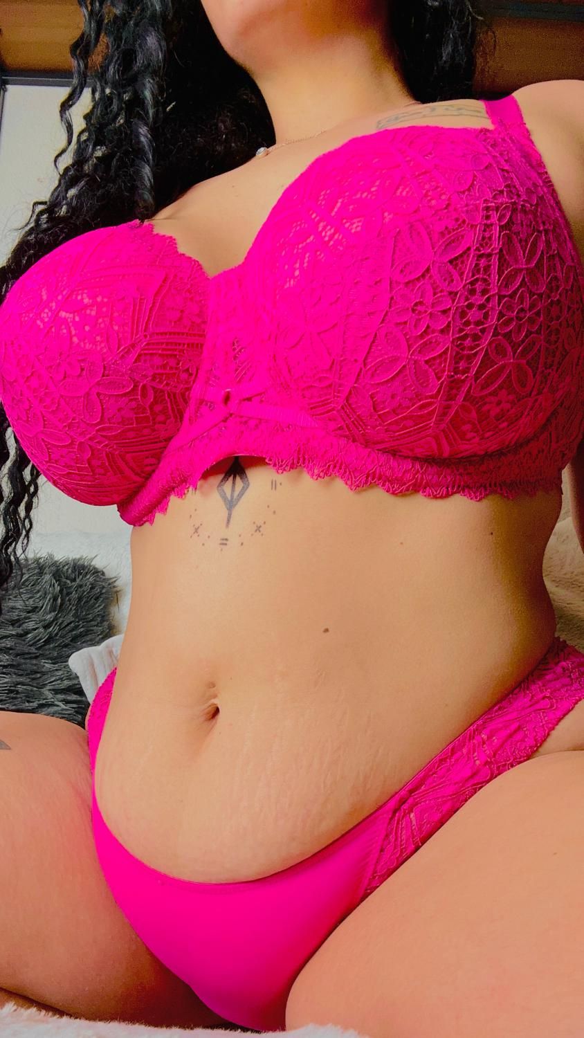 Bianca_bigboobs's media