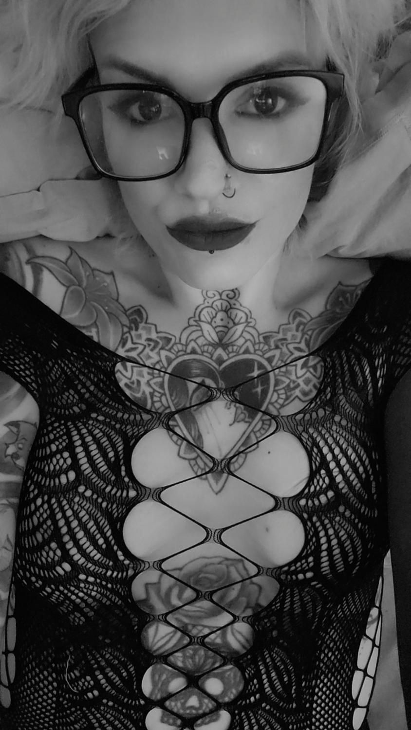 Bl0ndytattoos's media