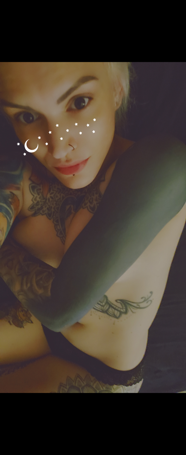 Bl0ndytattoos's media