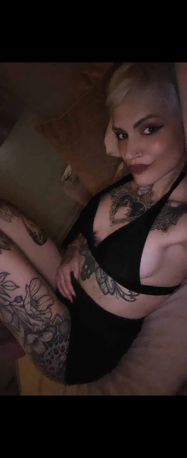 Bl0ndytattoos's media