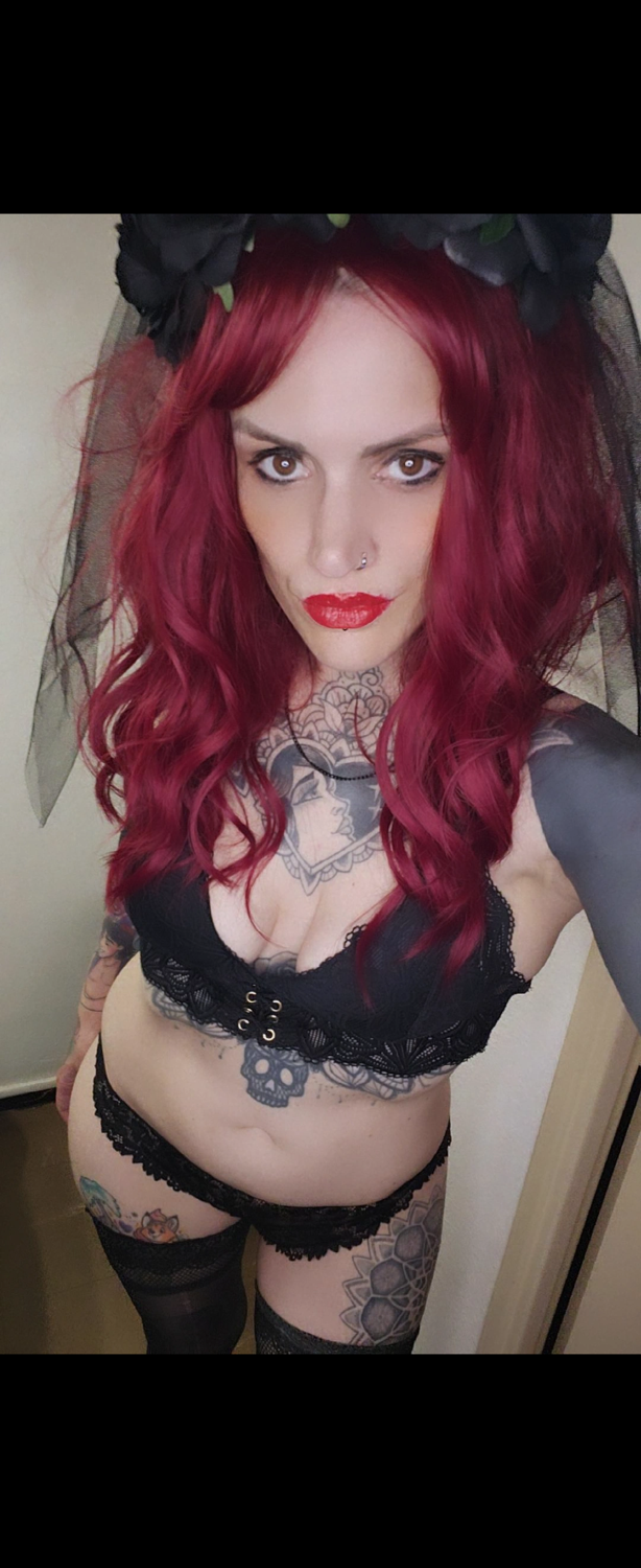 Bl0ndytattoos's media