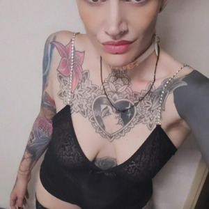 Bl0ndytattoos's media