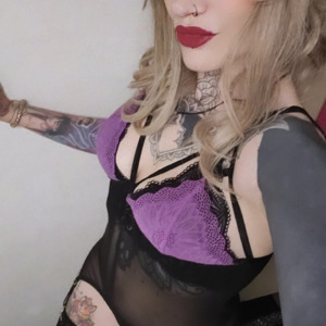 Bl0ndytattoos's media