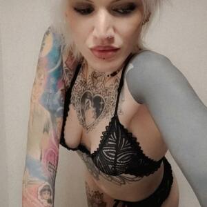 Bl0ndytattoos's media