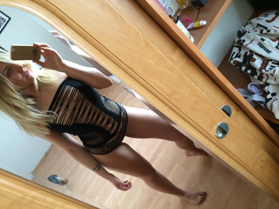 Blond_love's media