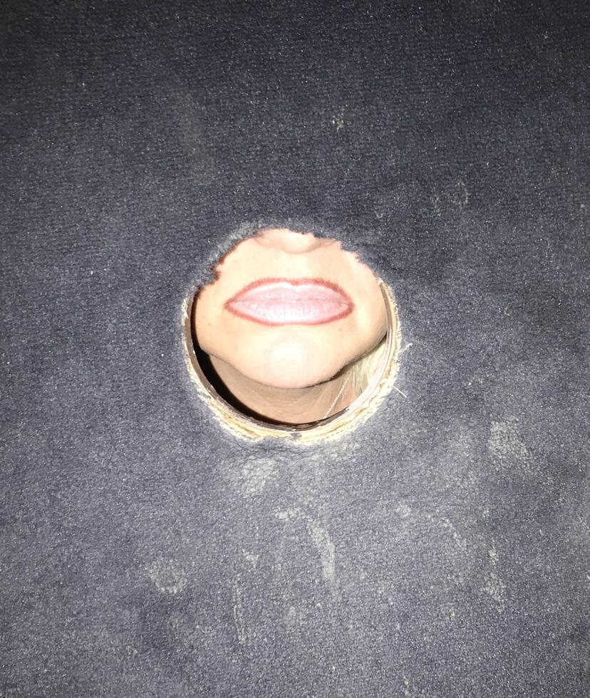 Blondegloryhole's media