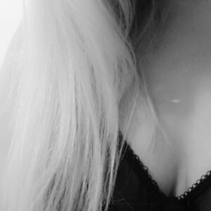 Blondie_curvy's media