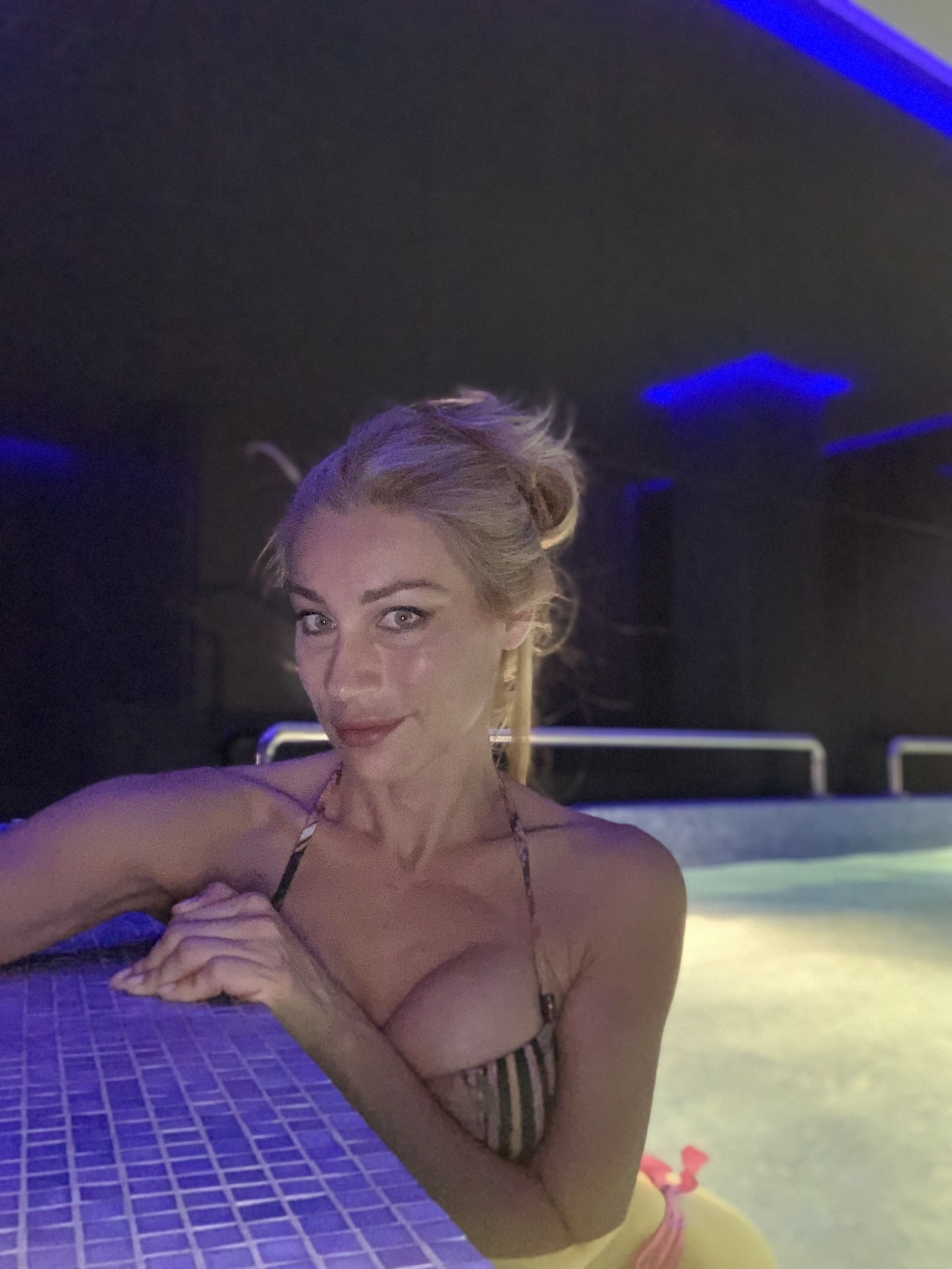 Blondiemodel's media