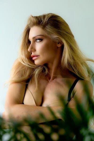 Blondiemodel's media