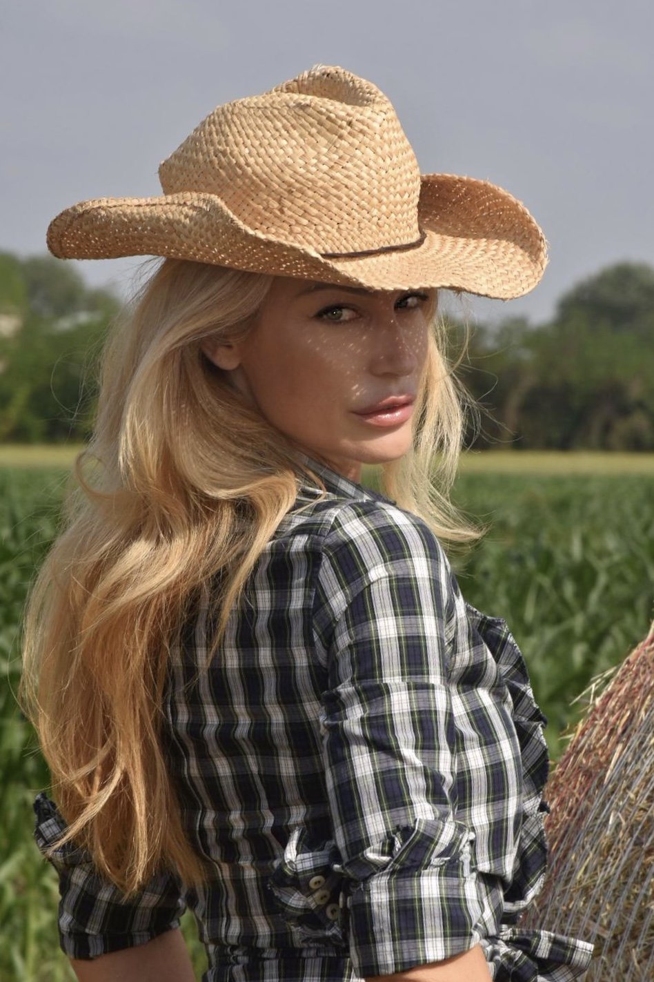 Blondiemodel's media