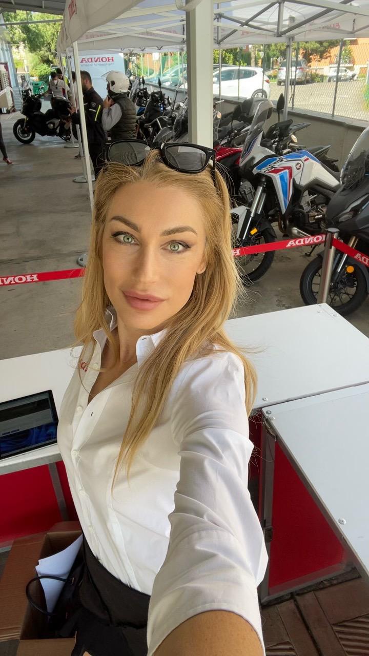 Blondiemodel's media