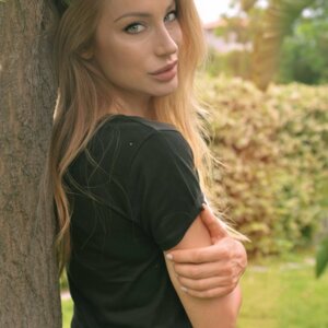 Blondiemodel's media