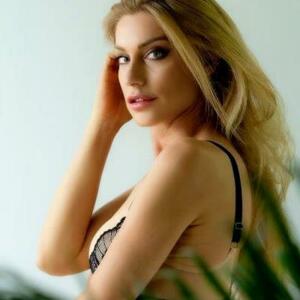 Blondiemodel's media