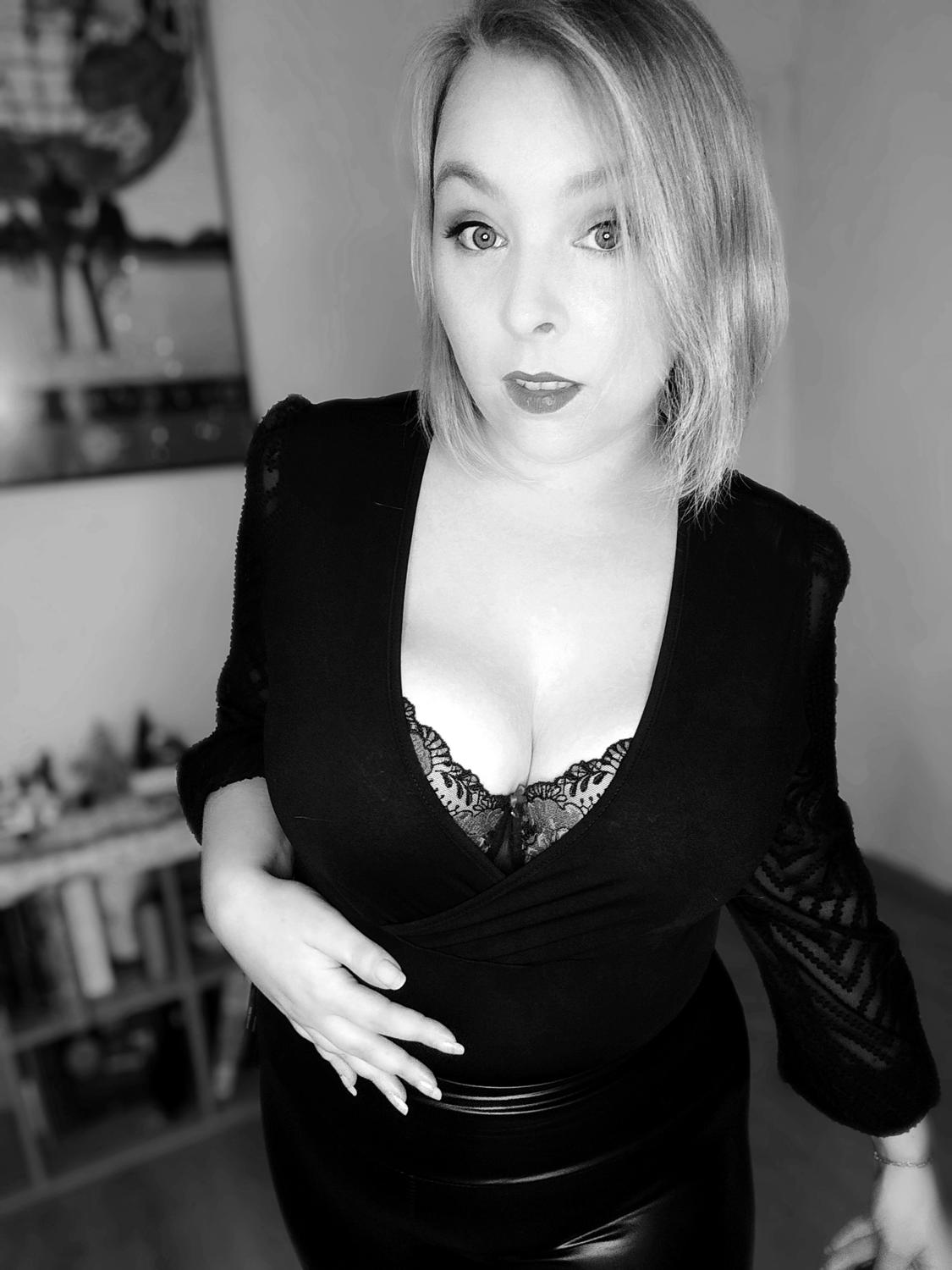 Blondiie_x's media