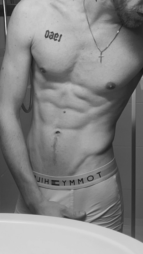 Bodymen76's media