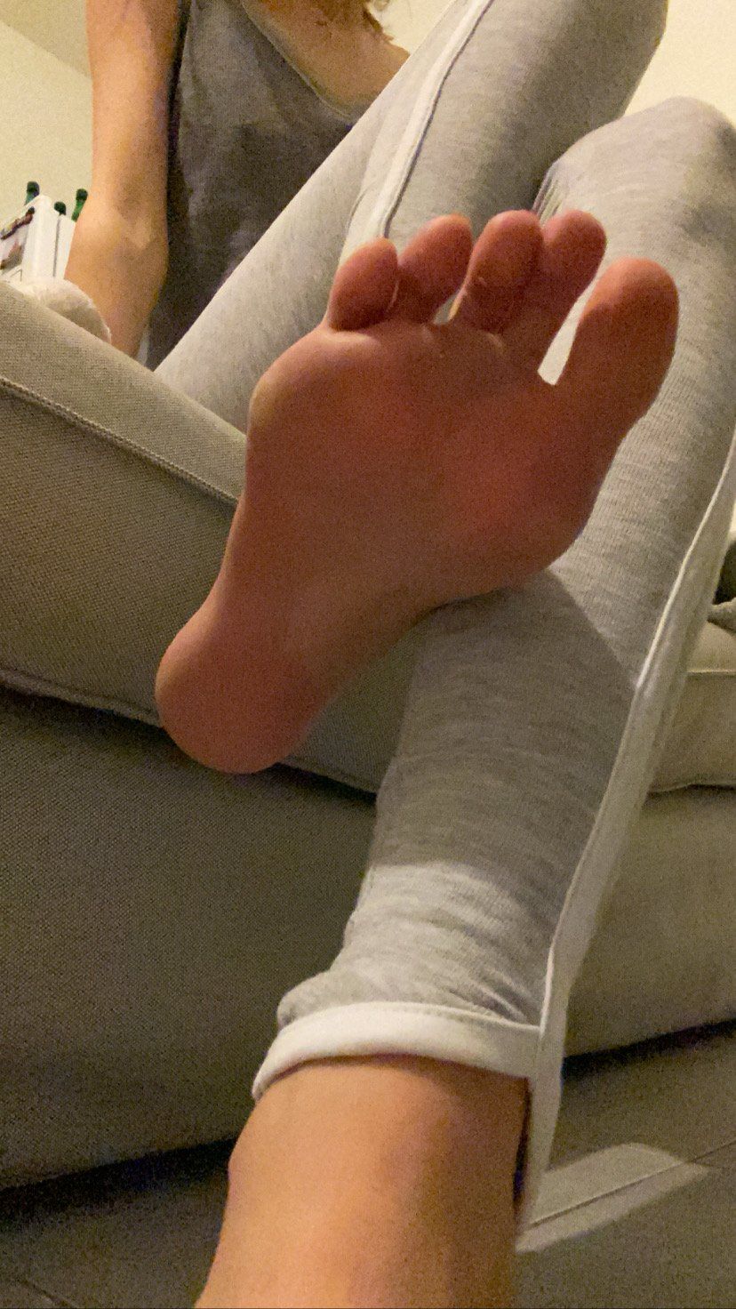 Bondyfeetgirl's media
