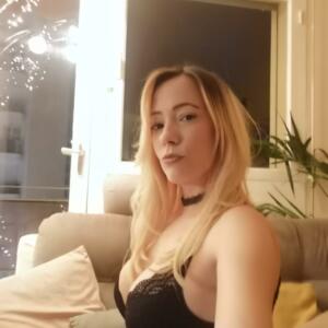 Bonnie_parker06's media