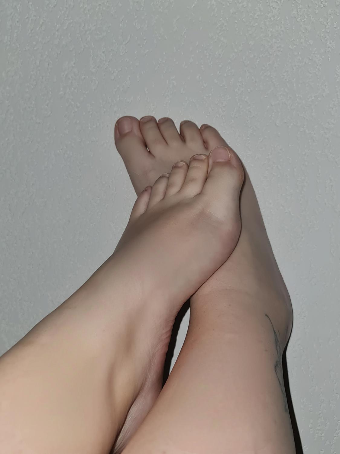 Bordelaise_mym_pieds's media