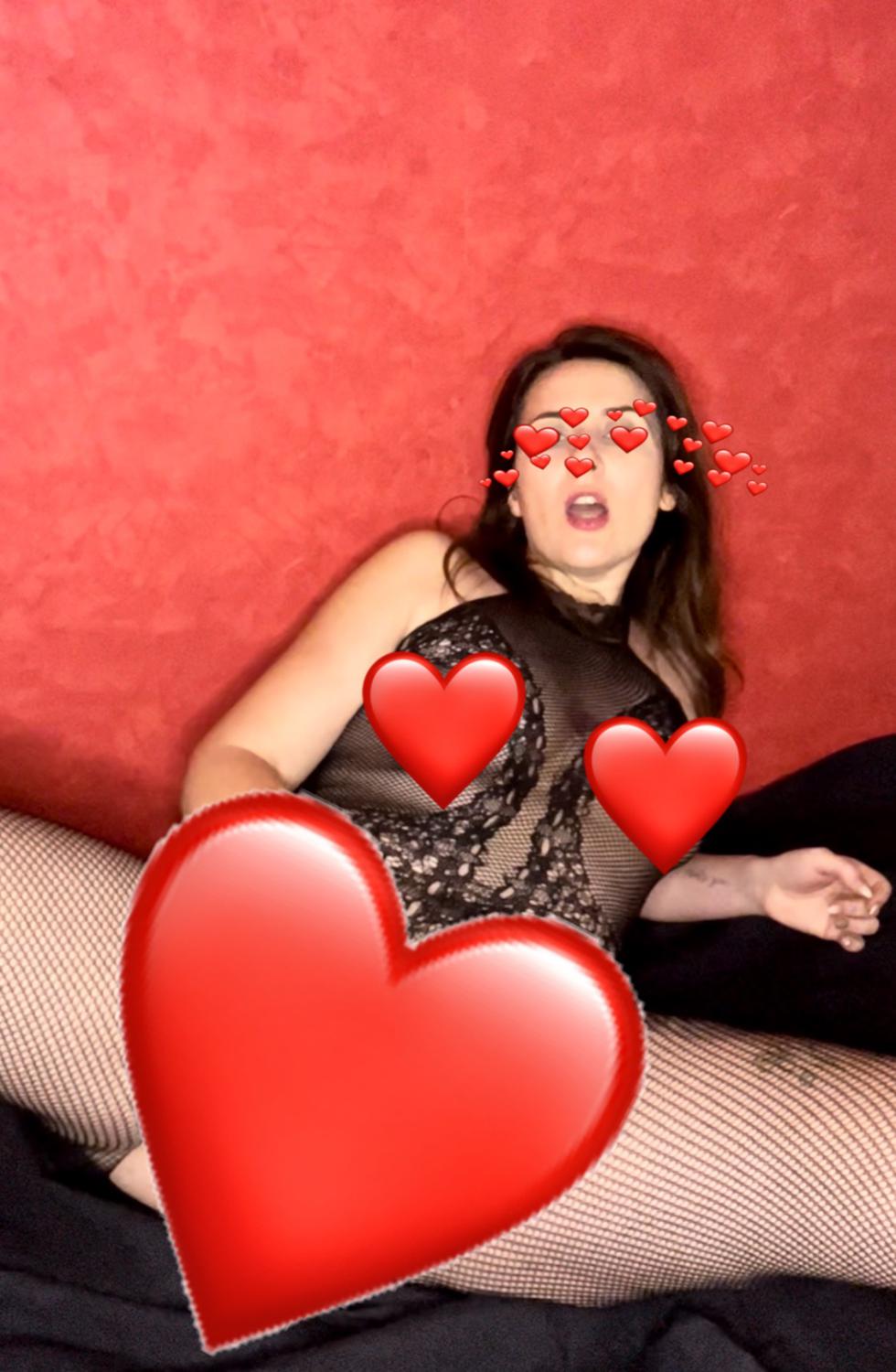 Bratlyly's media