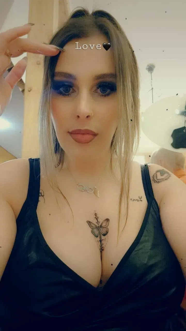 Britanylovee's media