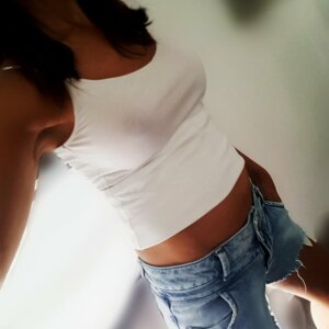 Bruneetsexy's media