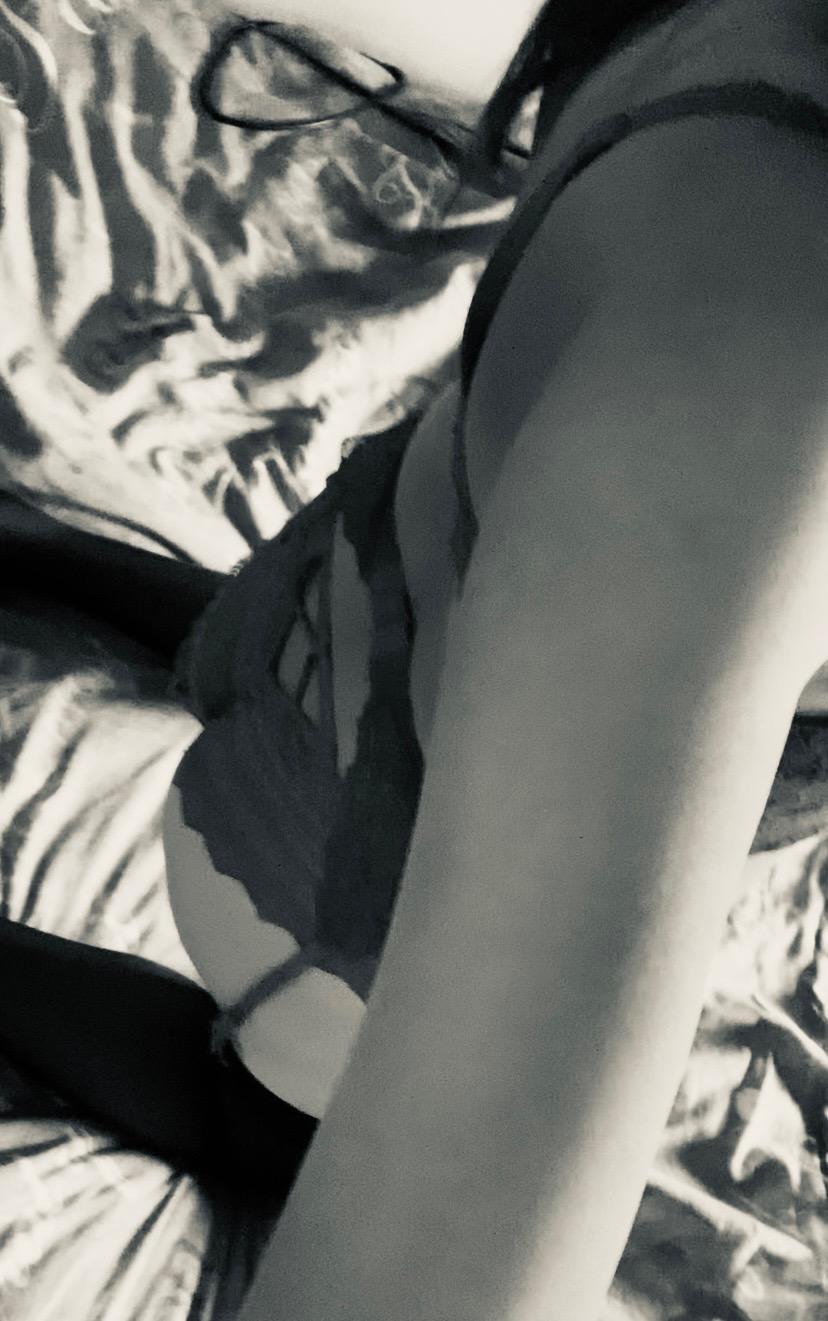 Brunette30's media