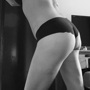 Brunette30's media
